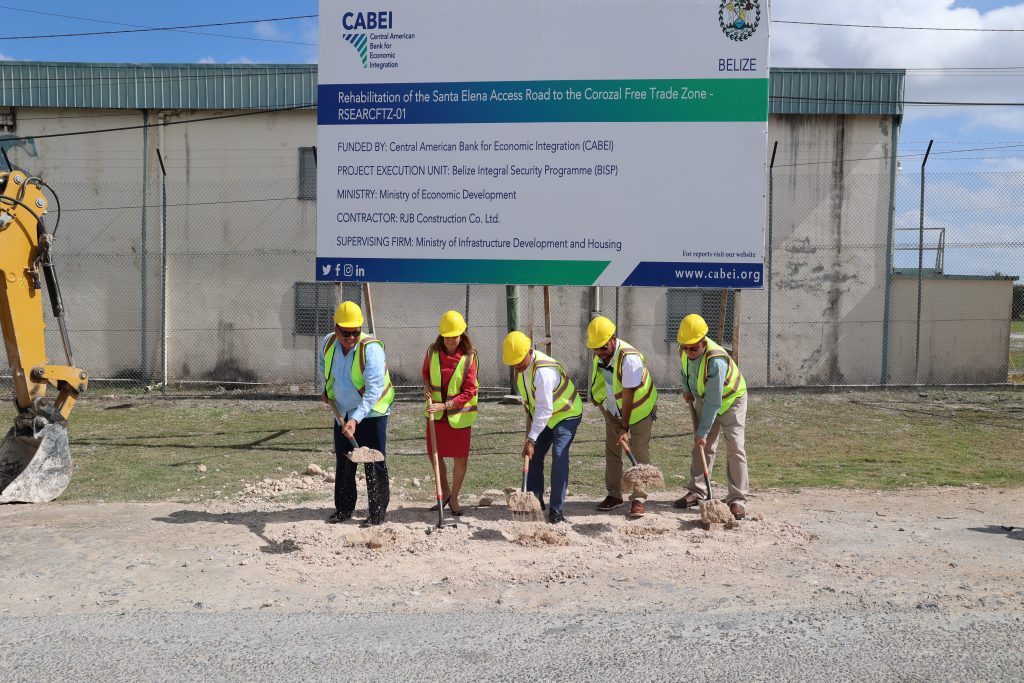 fi2a6324_53458265373_o